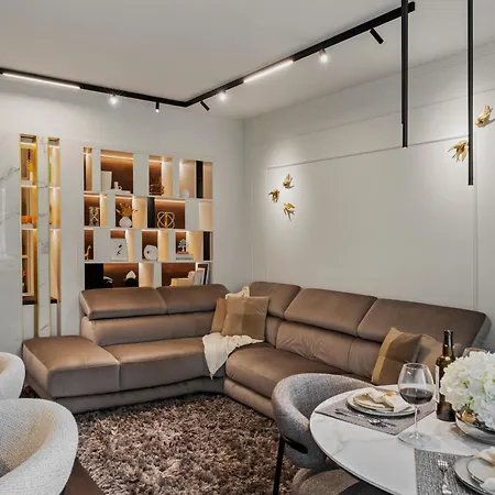 Apartment Mido Bird Luxury With Private Parking & Self Check-in *