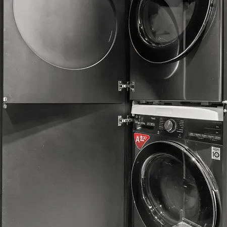 Mido Bird Luxury With Private Parking & Self Check-in * Bucareste