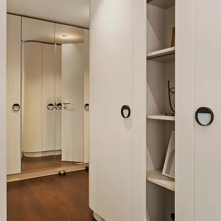 Mido Bird Luxury With Private Parking & Self Check-in *