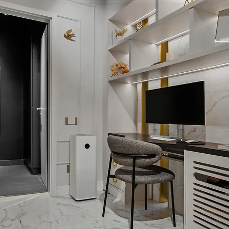 Mido Bird Luxury With Private Parking & Self Check-in * Bucharest