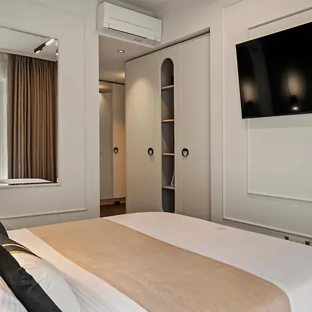 Mido Bird Luxury With Private Parking & Self Check-in Lägenhet