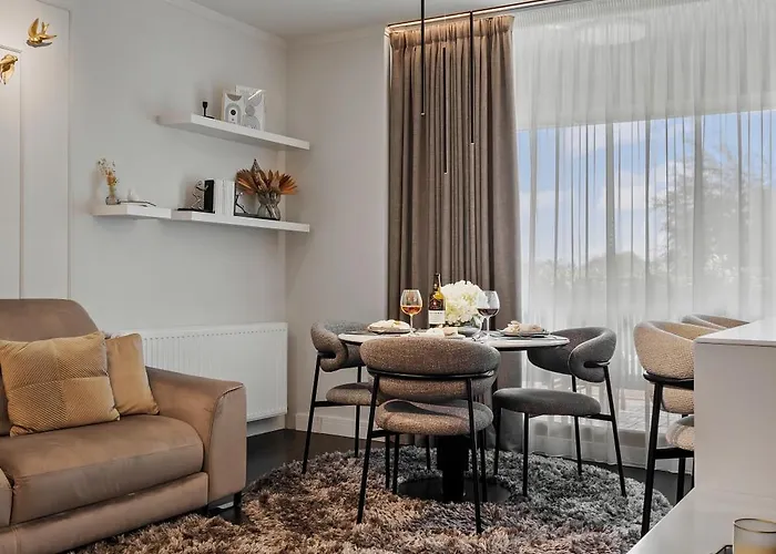 Mido Bird Luxury With Private Parking & Self Check-in *