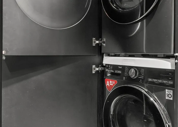 Mido Bird Luxury With Private Parking & Self Check-in * Bucarest