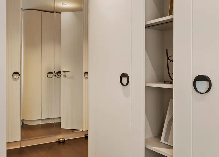 Mido Bird Luxury With Private Parking & Self Check-in *