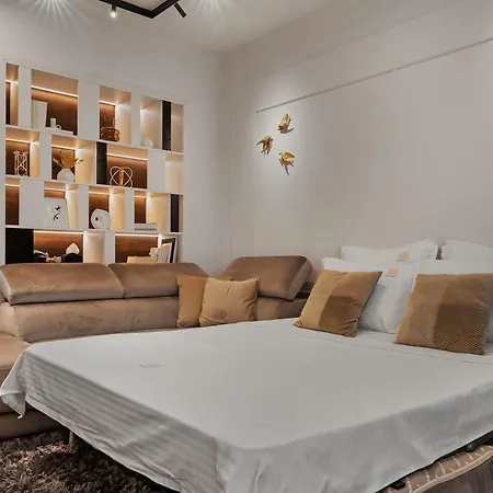 Mido Bird Luxury With Private Parking & Self Check-in * Бухарест