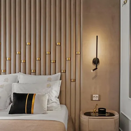 Апартаменты Mido Bird Luxury With Private Parking & Self Check-in