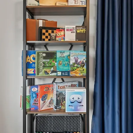 Mido Bird Luxury With Private Parking & Self Check-in Апартаменты Бухарест