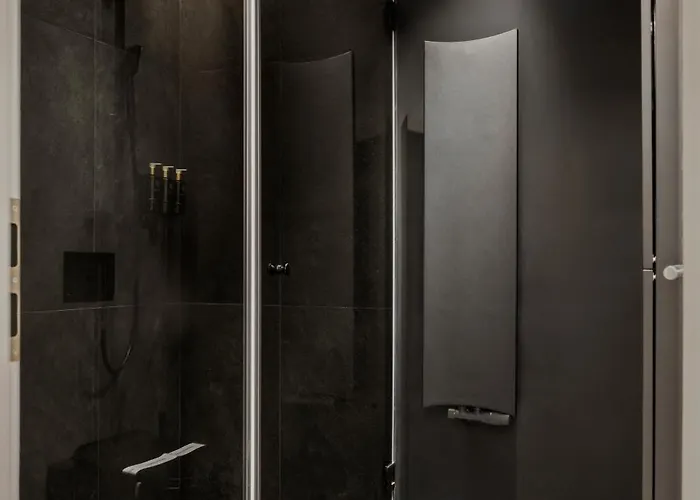 Mido Bird Luxury With Private Parking & Self Check-in Апартаменты Бухарест