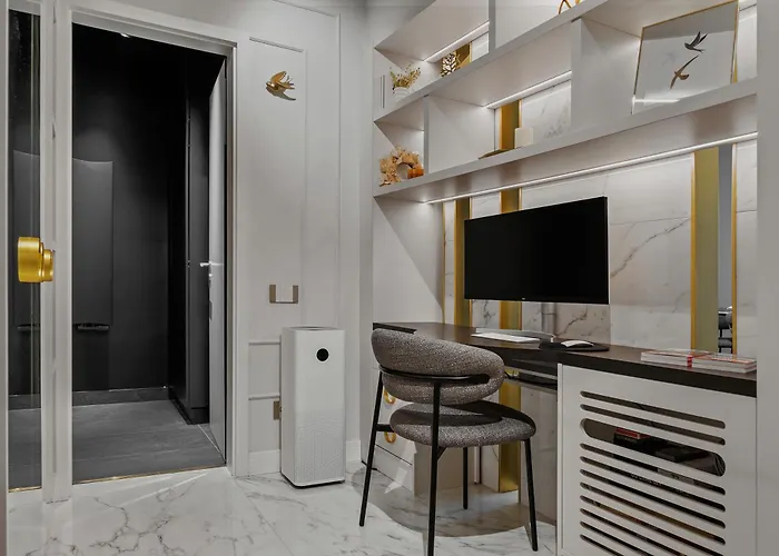 Mido Bird Luxury With Private Parking & Self Check-in * Бухарест