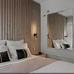 Mido Bird Luxury With Private Parking & Self Check-in * Bukarest