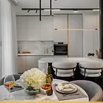 Mido Bird Luxury With Private Parking & Self Check-in Apartment
