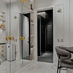 Mido Bird Luxury With Private Parking & Self Check-in *