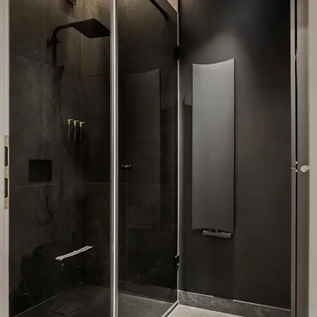 Mido Bird Luxury With Private Parking & Self Check-in Apartman Bukarest